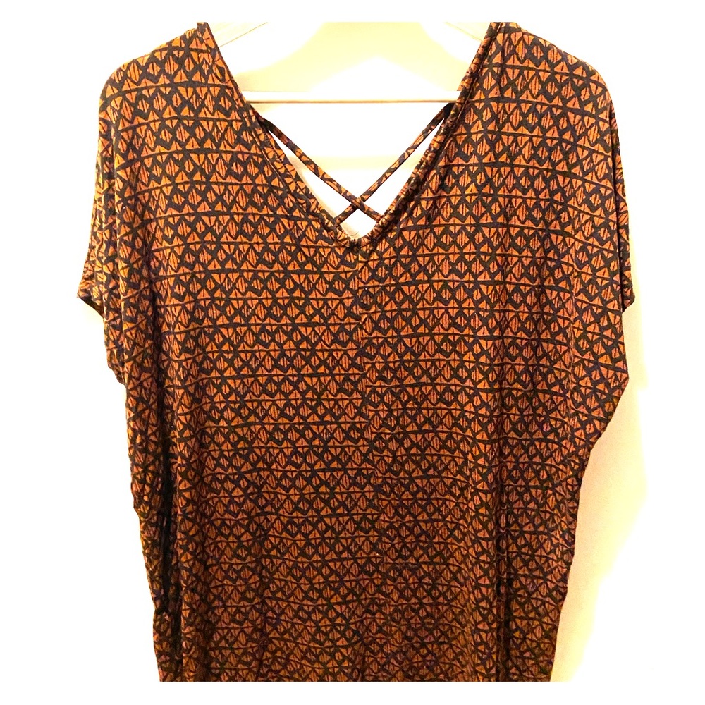 Soft & Cozy Apt. 9 Top w/ front X Detail